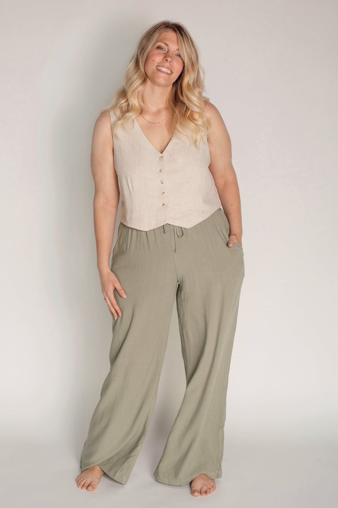 The Relaxed Linen Pant
